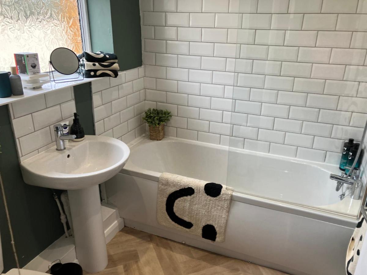 Rose Cottage - City Centre, Hospital Crownwork Studios, Nissan & Stadium Of Light Sunderland  Zewnętrze zdjęcie